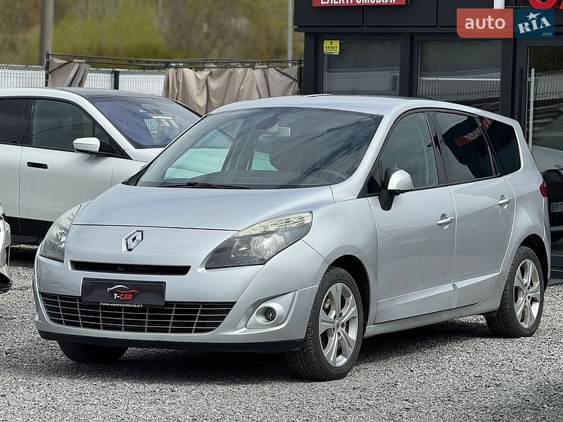 Renault Scenic 2011