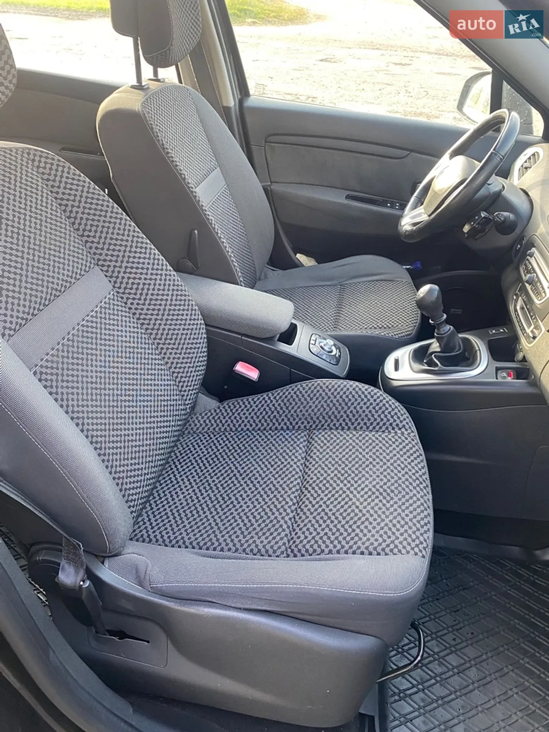 2011 Renault Scenic - мініатюра 13