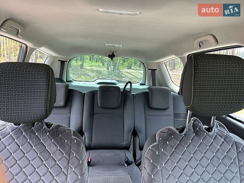 Мінівен Renault Scenic 2010 в Ірпені