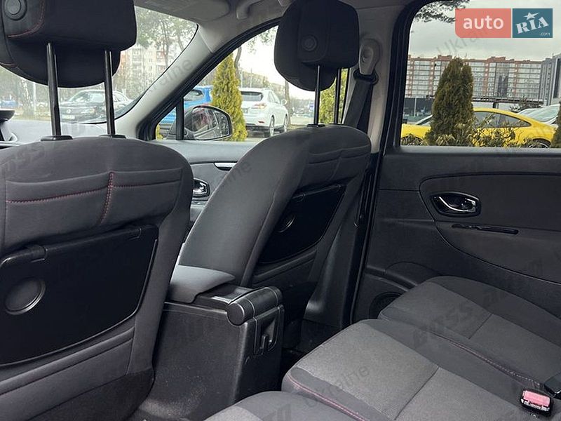 Минивэн Renault Scenic 2012 в Львове