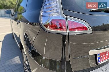 Минивэн Renault Scenic 2015 в Луцке