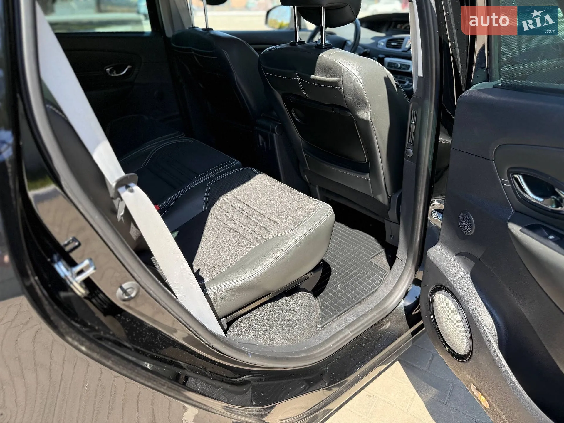 2015 Renault Scenic - мініатюра 41