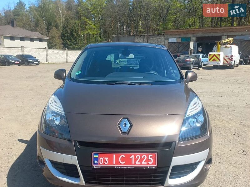 Renault Scenic 2011