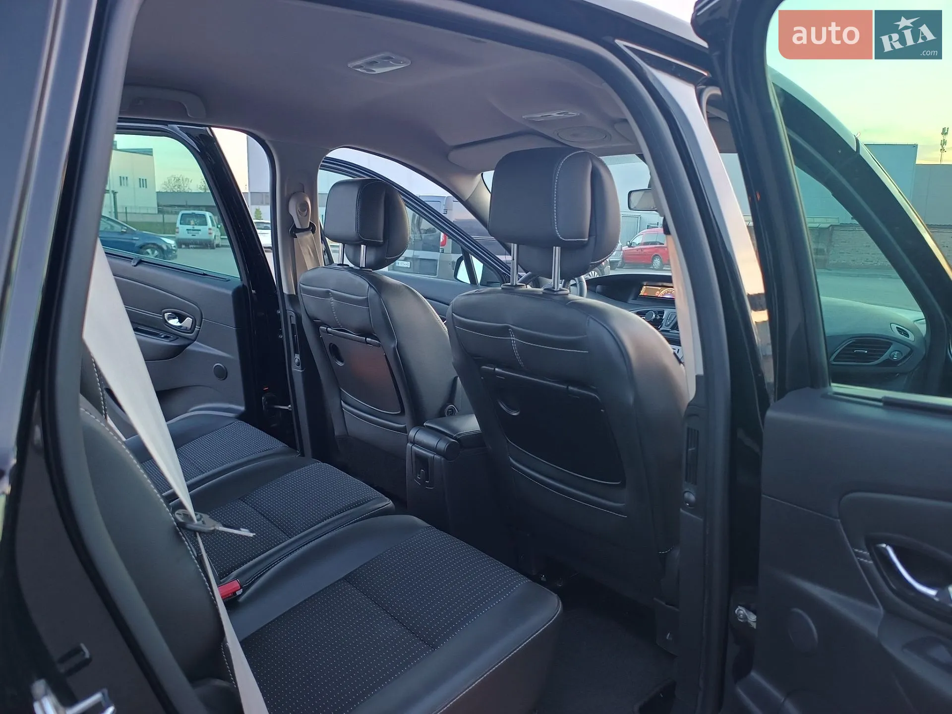 2012 Renault Scenic - мініатюра 12