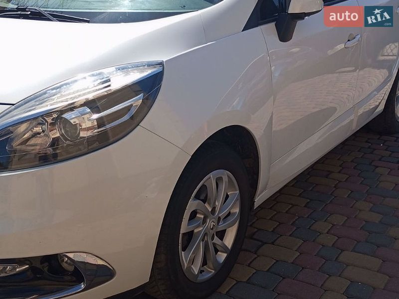 Мінівен Renault Scenic 2012 в Дубні