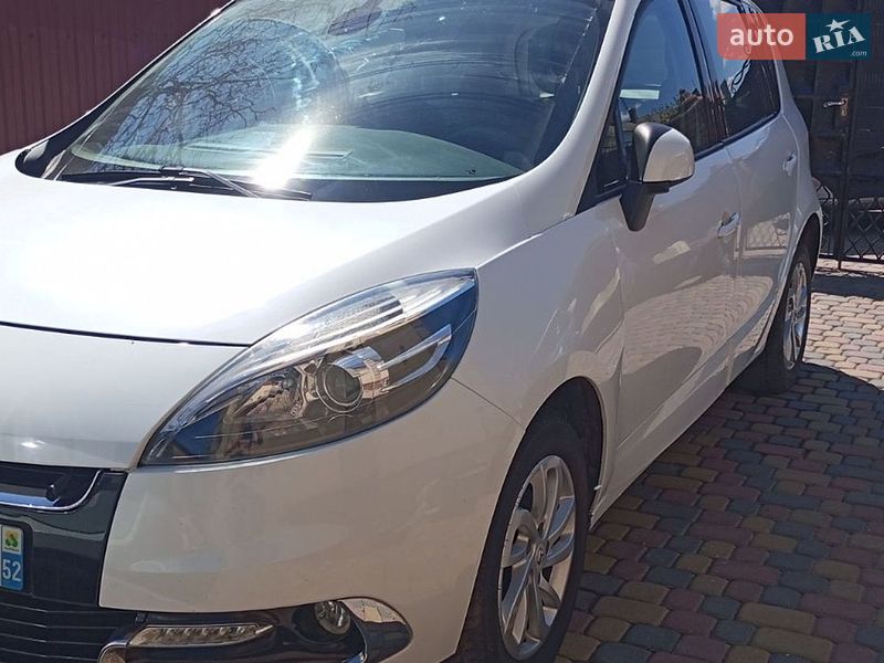Мінівен Renault Scenic 2012 в Дубні