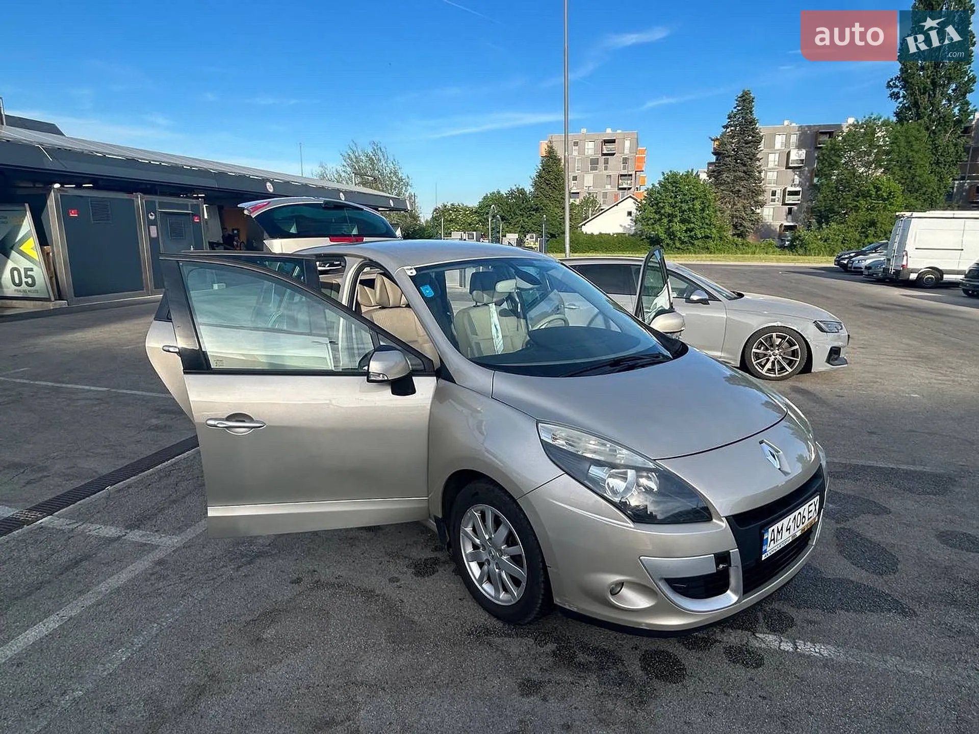 2011 Renault Scenic - мініатюра 21
