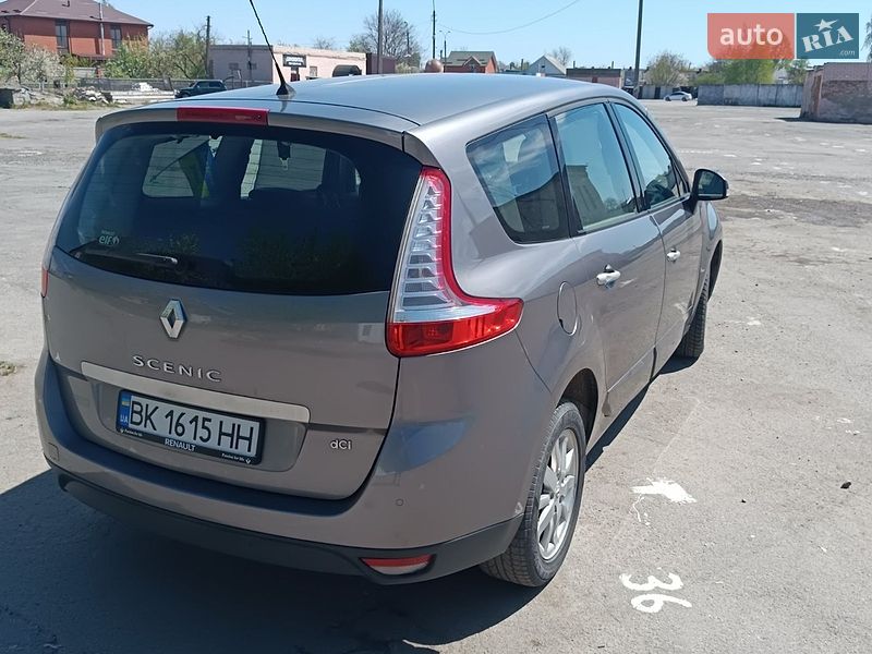 Минивэн Renault Scenic 2010 в Звягеле
