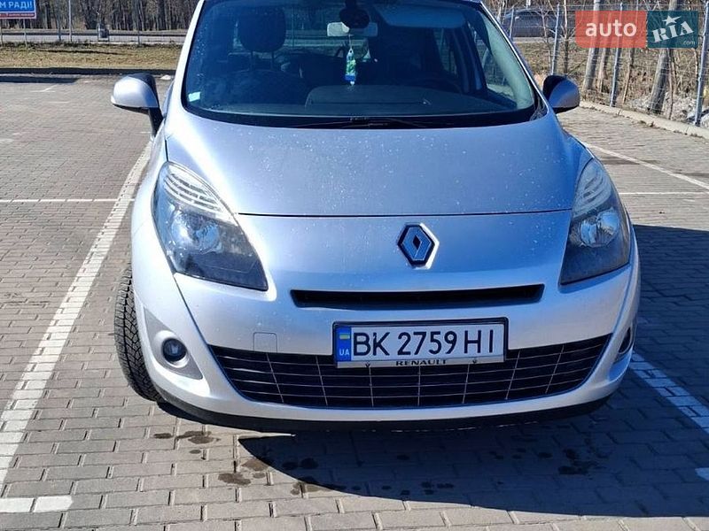 Renault Scenic 2011