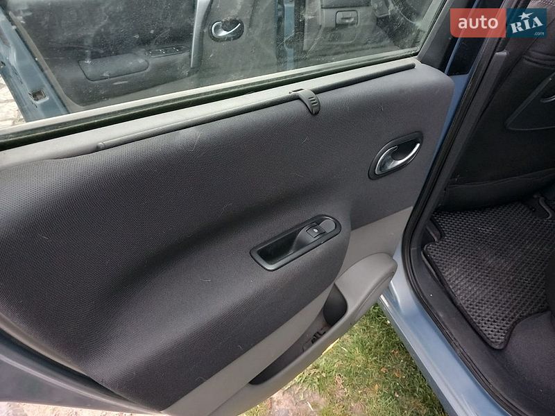 Минивэн Renault Scenic 2007 в Ровно
