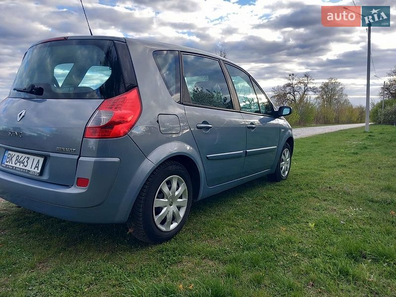 Минивэн Renault Scenic 2007 в Ровно