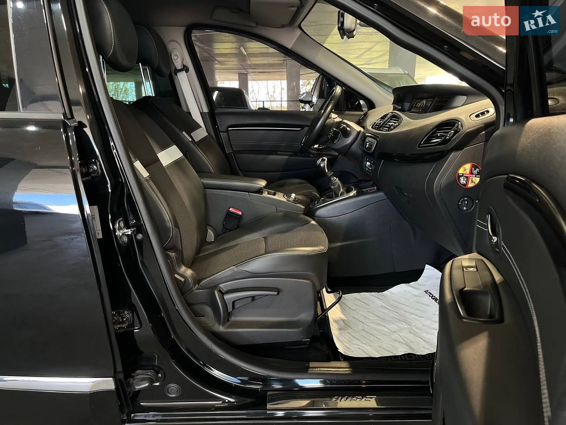 2014 Renault Scenic - мініатюра 19
