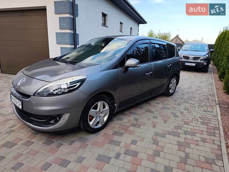 Минивэн Renault Scenic 2012 в Звягеле