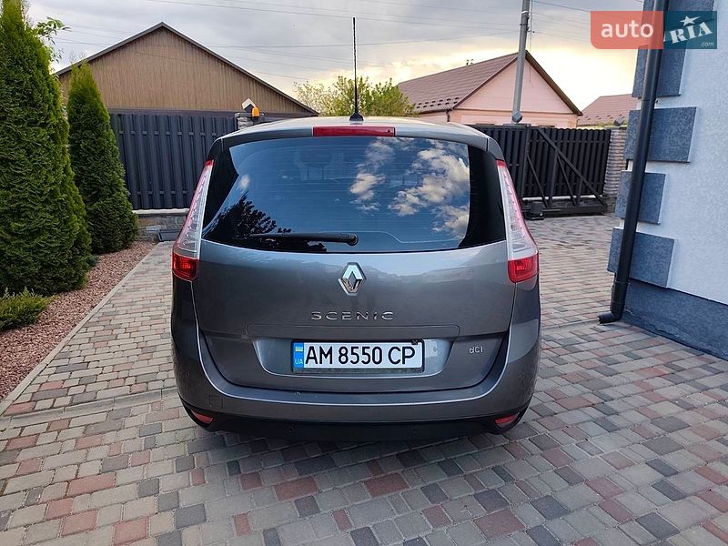 Минивэн Renault Scenic 2012 в Звягеле