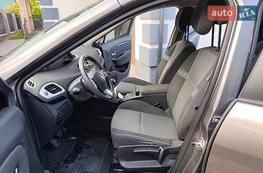 Минивэн Renault Scenic 2012 в Звягеле
