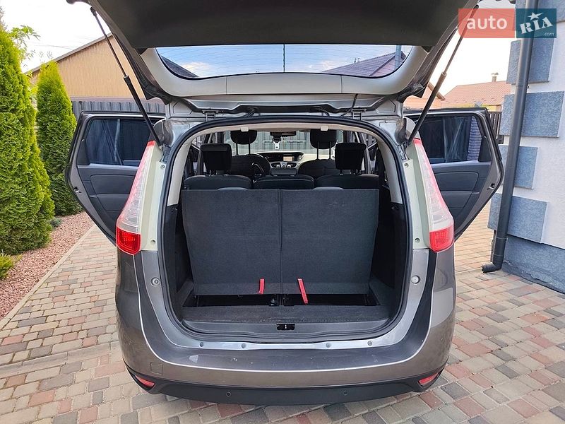 Минивэн Renault Scenic 2012 в Звягеле
