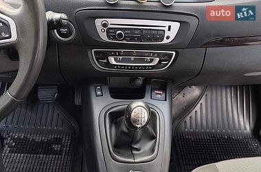 Минивэн Renault Scenic 2012 в Звягеле