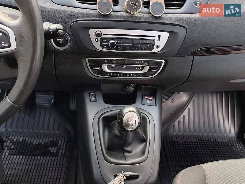 Минивэн Renault Scenic 2012 в Звягеле