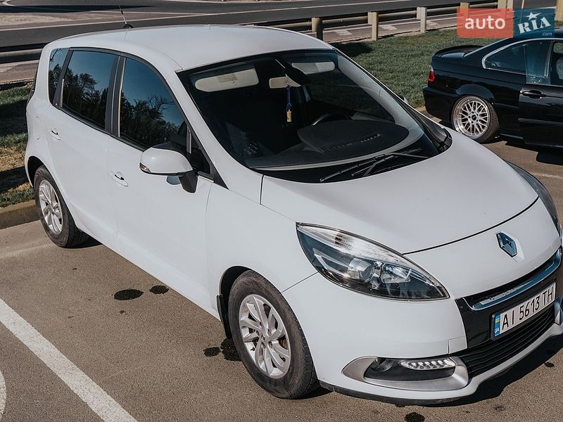 Мінівен Renault Scenic 2013 в Борисполі