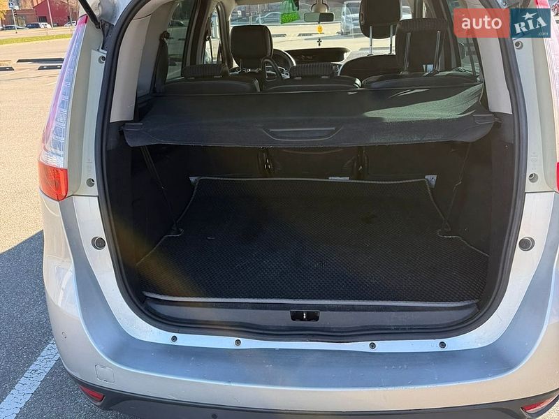 Минивэн Renault Scenic 2011 в Луцке