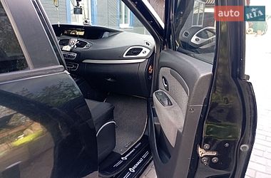 Минивэн Renault Scenic 2011 в Глобине