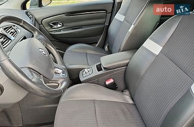 Минивэн Renault Scenic 2013 в Дубно