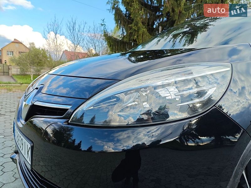 Минивэн Renault Scenic 2013 в Дубно