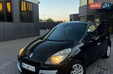 Мінівен Renault Scenic 2011 в Рівному