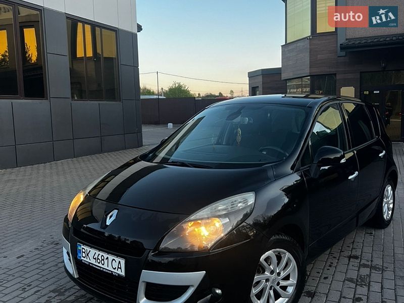 Renault Scenic 2011