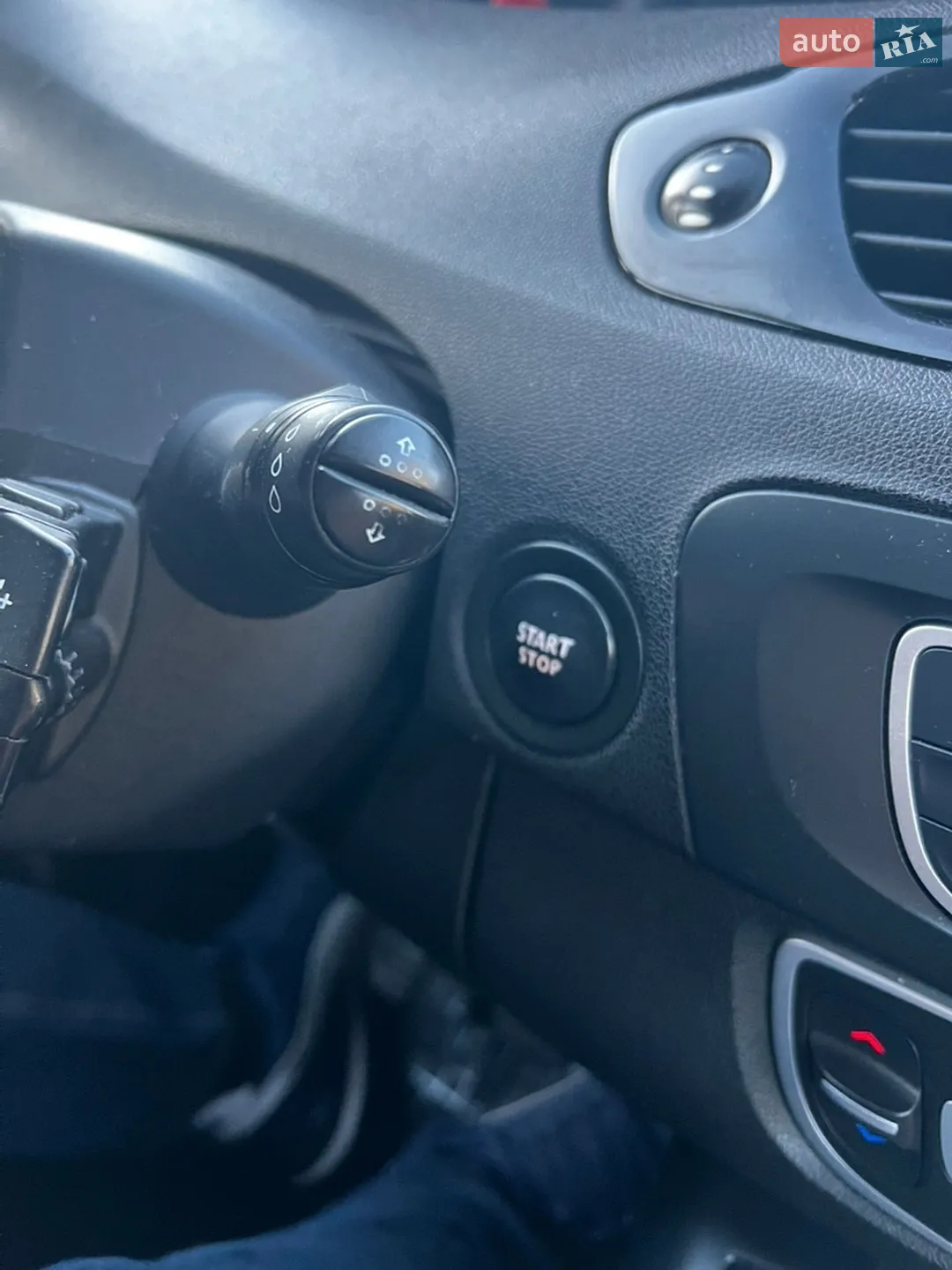2011 Renault Scenic - мініатюра 16