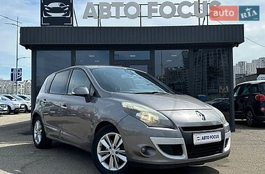 Минивэн Renault Scenic 2010 в Киеве