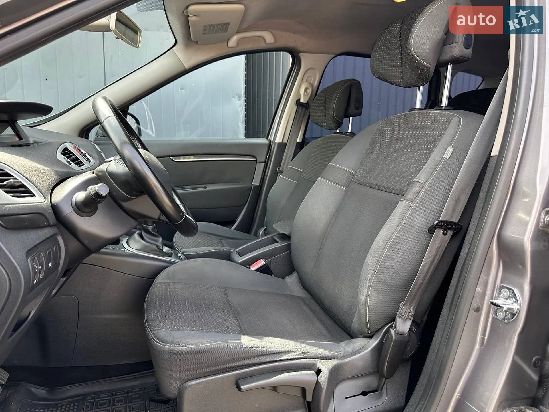 2010 Renault Scenic - мініатюра 9