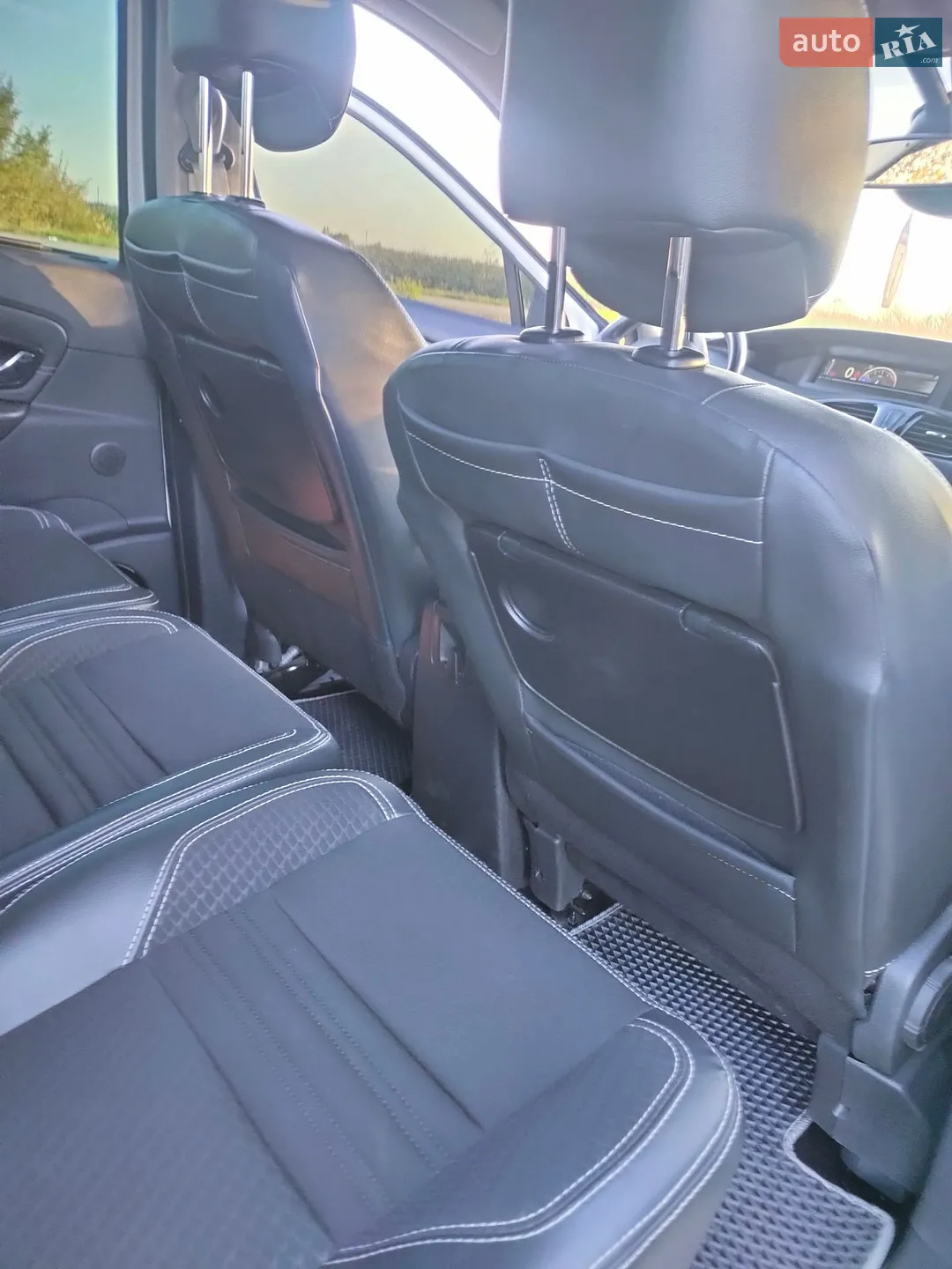 2015 Renault Scenic - мініатюра 13