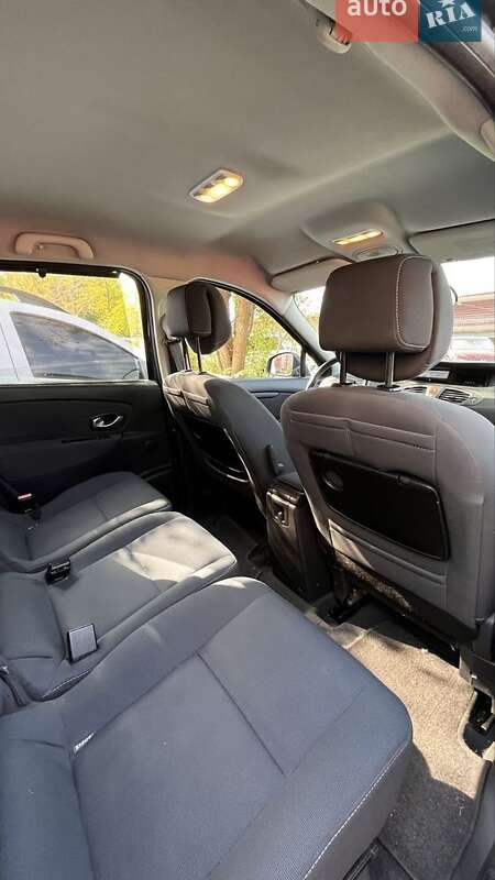 Минивэн Renault Scenic 2009 в Днепре