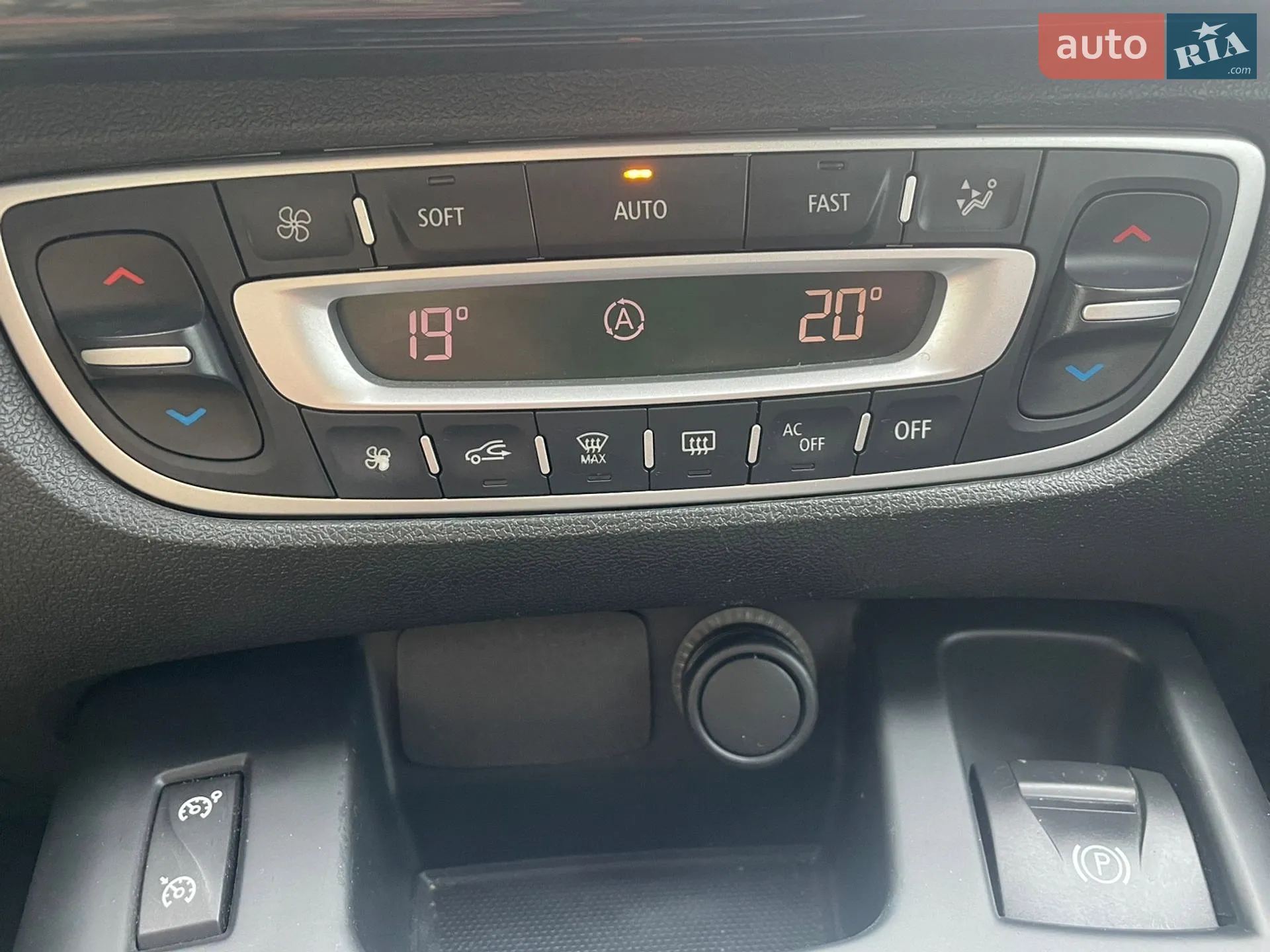 2012 Renault Scenic - мініатюра 28