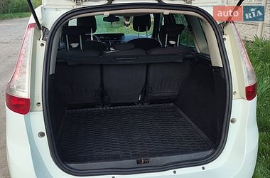 Минивэн Renault Scenic 2015 в Литине