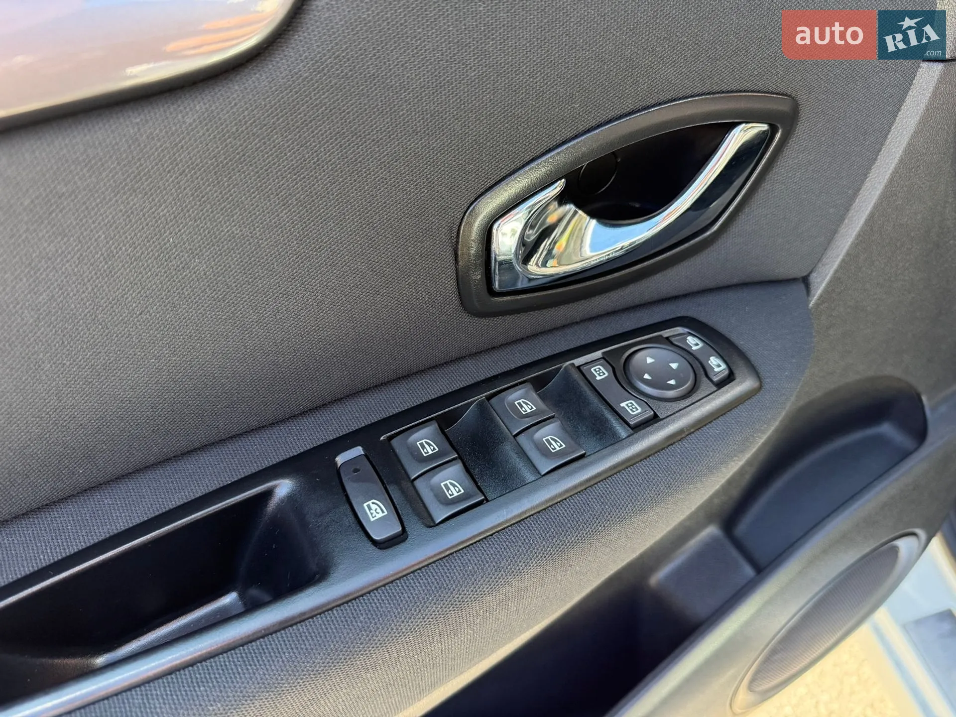 2015 Renault Scenic - мініатюра 39