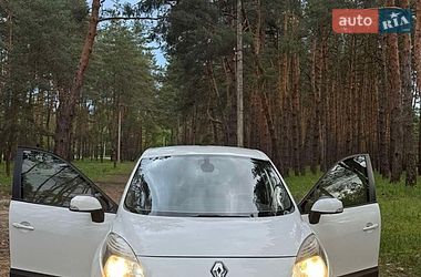 Минивэн Renault Scenic 2010 в Кропивницком