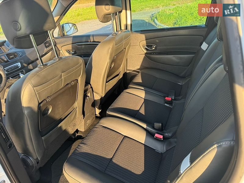Минивэн Renault Scenic 2013 в Виннице