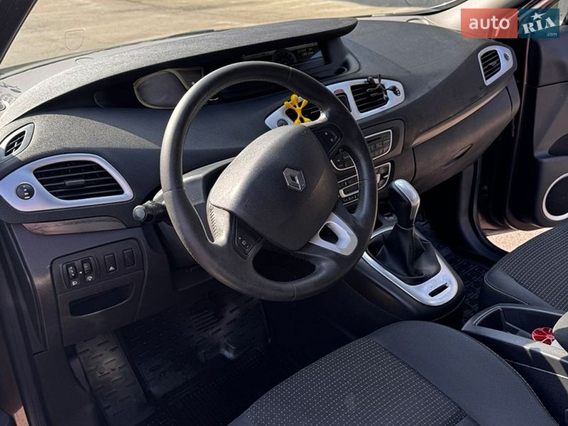 Минивэн Renault Scenic 2009 в Львове