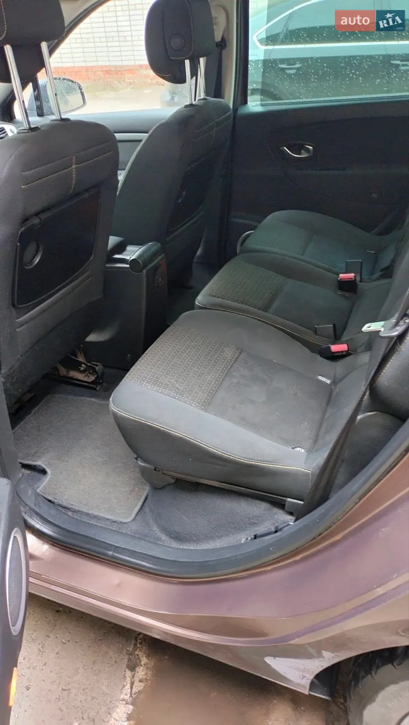 2010 Renault Scenic - мініатюра 9