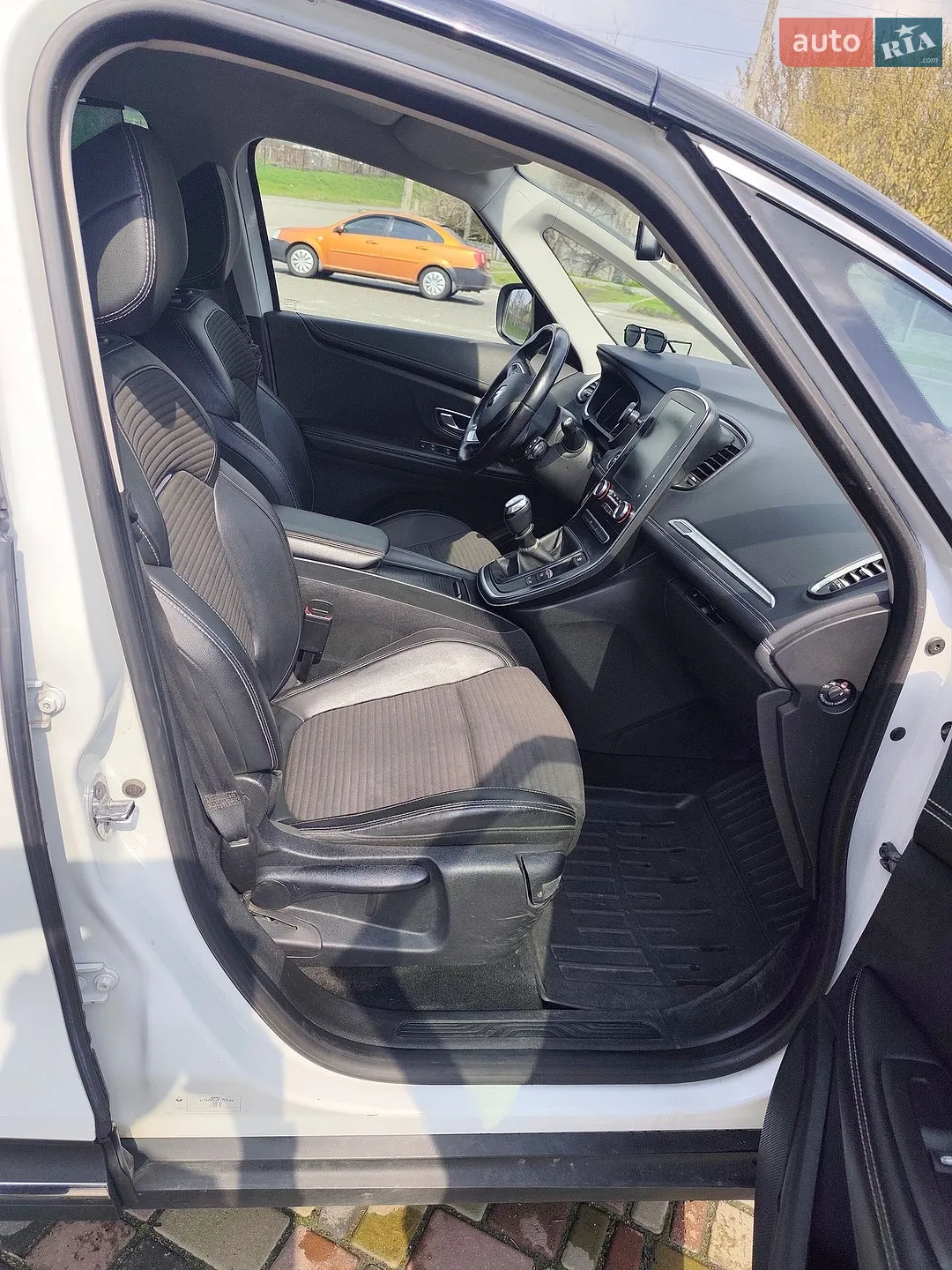 2018 Renault Scenic - мініатюра 14