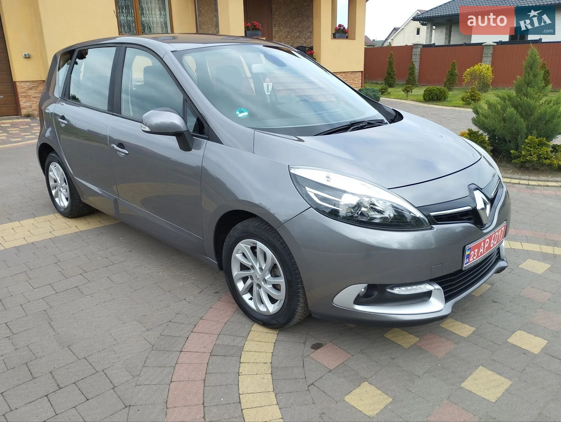 2014 Renault Scenic - фото 1