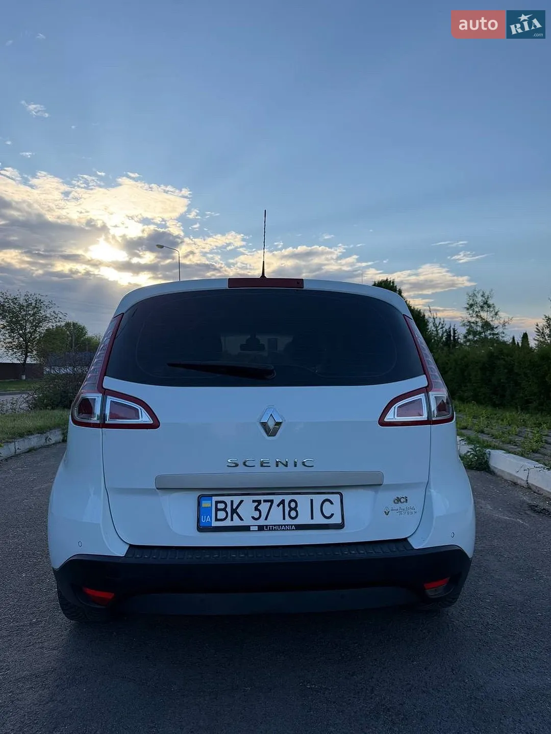 2011 Renault Scenic - мініатюра 10