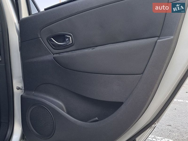 Минивэн Renault Scenic 2012 в Радивилове