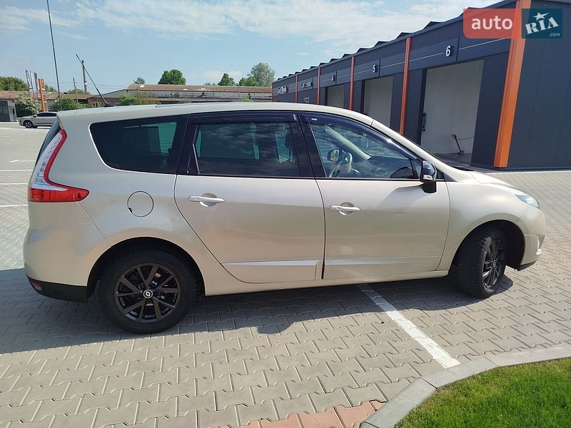 Минивэн Renault Scenic 2011 в Виннице