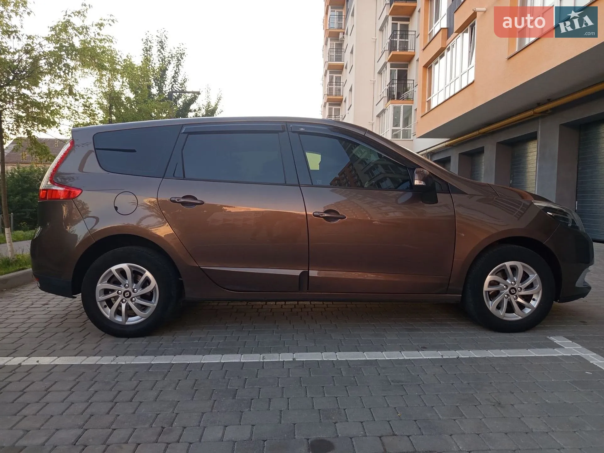 2014 Renault Scenic - мініатюра 3