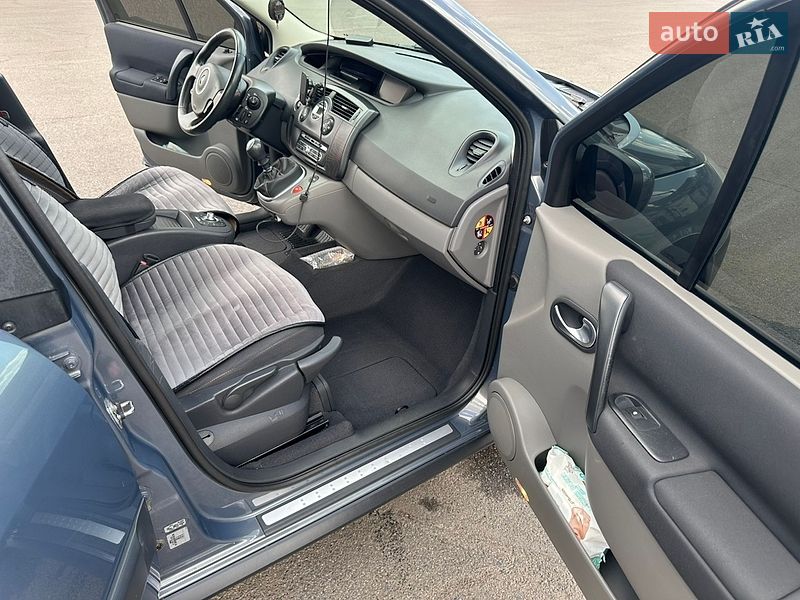 Минивэн Renault Scenic 2007 в Кривом Роге
