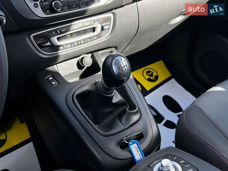 Минивэн Renault Scenic 2012 в Львове