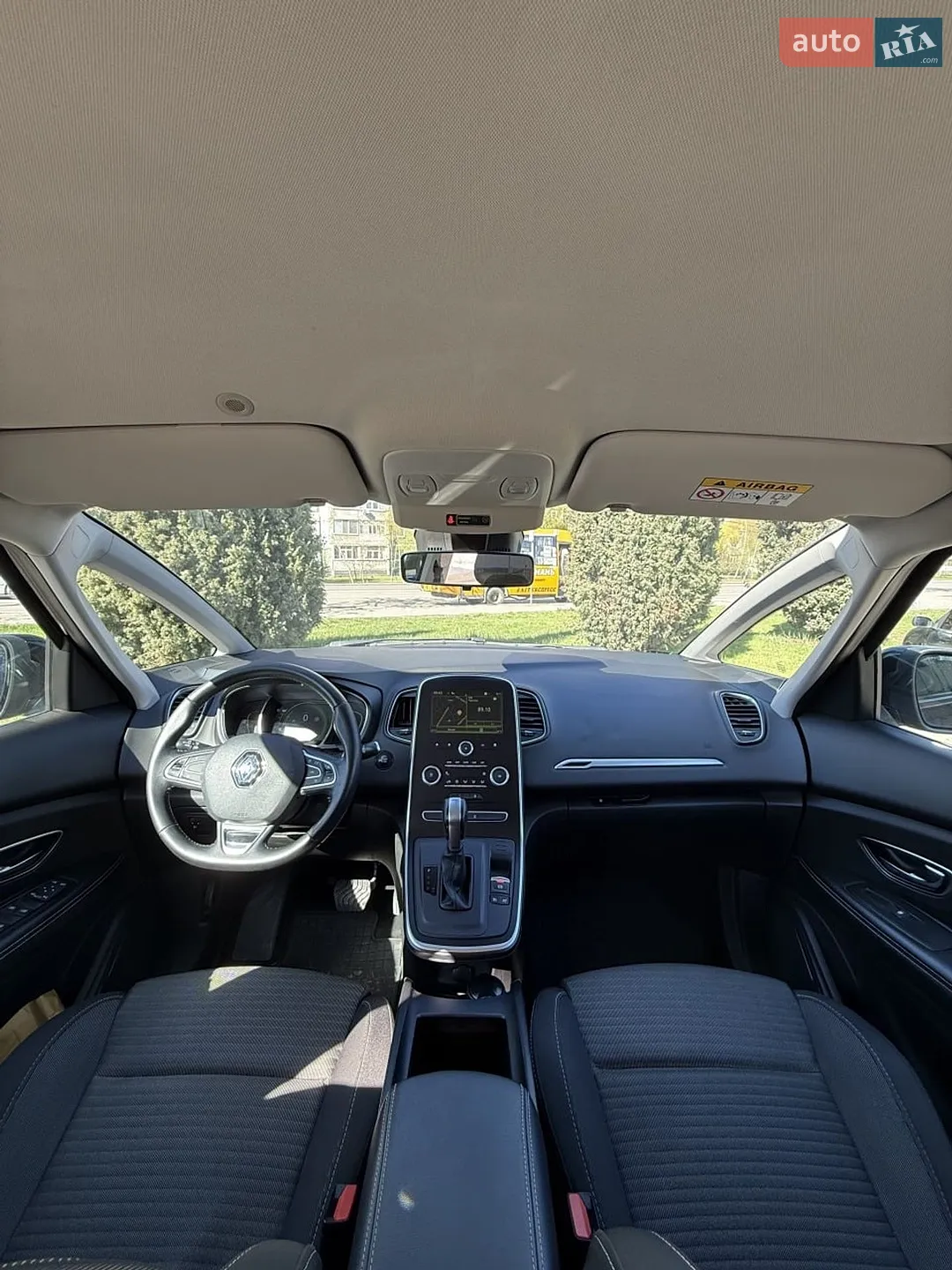 2017 Renault Scenic - мініатюра 16